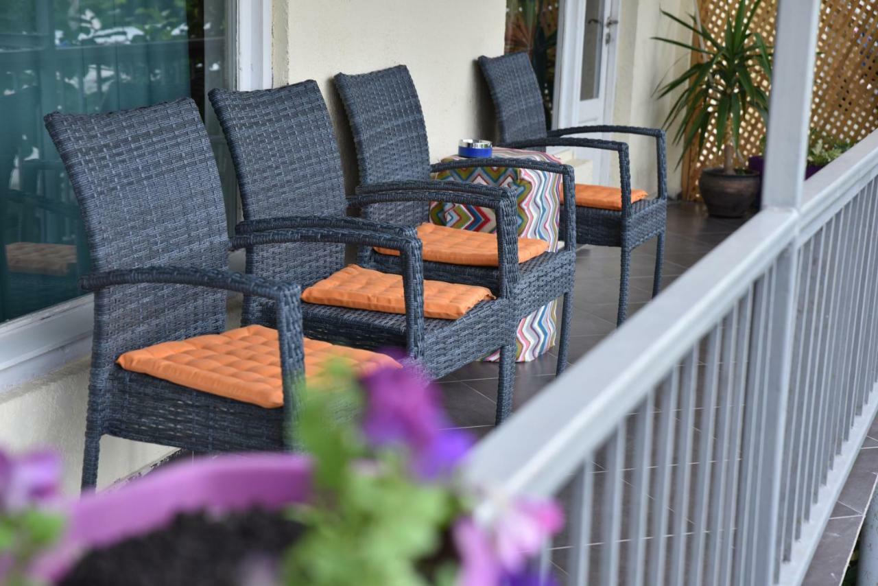 4Bd Appartaments With Cozy Garden ティビリシ エクステリア 写真